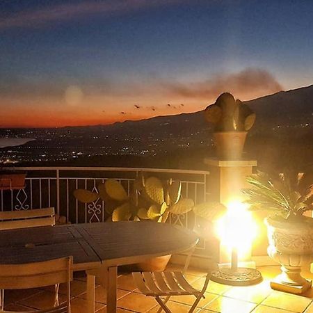 Etna Apartment 陶尔米纳 外观 照片